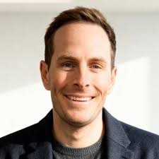 I walked into a Sioux Falls Networking room yesterday expecting to just  speak about LinkedIn. I walked out, reminded of why I love this community.  Friendly faces. A few I had not