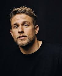 I thought he was american, so hard, that i even thought his english accent in king arthur: Pin By Tara Ann Votano On Charlie Hunnam Charlie Hunnam Charlie Hunnam Soa Men