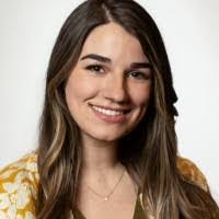 Erin Melville's Instagram, Twitter & Facebook