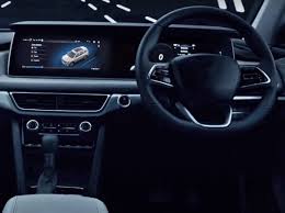 In the latest development, the car has been spotted testing near pune, revealing its rear section.as per the spy shots. Mahindra Xuv700 To Debut On August 14 2021 Zigwheels