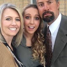 Hallie Kane's Instagram, Twitter & Facebook