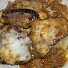 Oummibrahim Cuisiine On Instagram Aubergines Farcies Sur Pommes De Terres Frites Et Sauce Aux Legumes C Est Ma Sister Akyno Akyno Food Meat Chicken