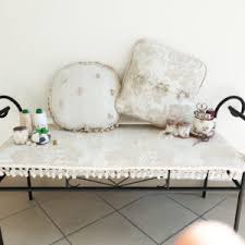 I cuscini rotondi per divano glenn sono dei morbidi cuscini d'arredo disponibili in tre dimensioni. Cuscino Shabby Chic Archivi Corsi Di Taglio E Cucito