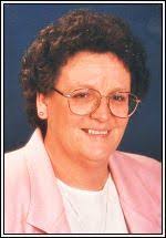 Edna Gibbons's Instagram, Twitter & Facebook