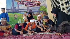Untuk menderma kepada rumah anak yatim, sila hubungi terus dengan mereka!. Anak Yatim Rindu Berbuka Di Hotel