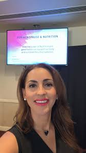 Perimenopause & Nutricion conferencia en español …. Vídeo completo en mi  canal de @youtube #perimenopause #nutricionista #perimenopausehealth  #perimenopausiasaludable #elizastone