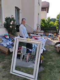 Photos. Saint-Etienne-lès-Remiremont : ils vident leur maison avant de  partir vivre dans le Sud