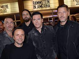 Das album mit originaler tracklist… Till Lindemann Als Bandleader Von Rammstein Wurde Der Berliner Weltbekannt Stars