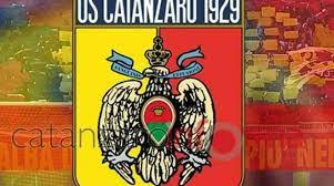 Il catanzaro calcio ha ricevuto il deferimento nell'ambito del procedimento scaturito dall'indagine presentato il nuovo organigramma del catanzaro calcio. Coronavirus Focolaio Nel Catanzaro Calcio Dieci Positivi Nel Gruppo Squadra Catanzaroinforma