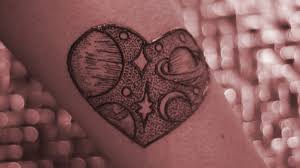This tattoo is made using henna that is basically extracted from the henna plant. Henna Tattoo The Temporary Permanent Love Beautiful Henna Centre