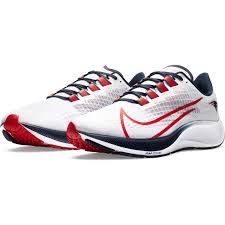 Nike S New Pegasus 37 New England Patriots Shoe Collection Is Out Pats Pulpit On a football team, it's not the strength of the individual players, but it is the strength of the unit and how they all function.
