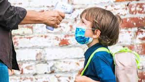 Le masque chirurgical est un dispositif médical, composé de trois couches. L Ecole Peut Elle Refuser Un Enfant Sans Masque Magicmaman Com