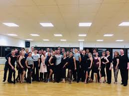 Dankeschön!dance, don't delay von twin. Viel Spass Und Viel Gelernt Breitensportworkshop Mit Let S Dance Profi Evgeny Vinokurov