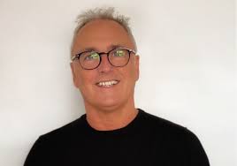 Terry Underhill's Instagram, Twitter & Facebook