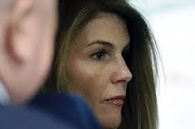Her birthday, what she did before fame, her family life, fun trivia facts, popularity rankings, and more. Lori Loughlin And Mossimo Giannulli Receive Prison Sentences For Admissions Scheme Kpbs