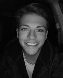 Corey McCarter (@uhcoreyduh) • Instagram photos and videos