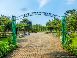 Harga tiket masuk @ 27 maret 2018: Nirwana Pinggir Tol Taman Cattleya Anandastoon