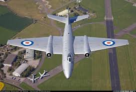 English Electric Canberra Pr9 G Omhd Xh134 Cn Sh 1724 Shot From Skyvan G Pigy After A Practice Display English Electric Canberra Aircraft Military Aircraft