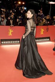 Sibel Kekilli Berlin Film Festivali Kirmizi Halisinda Ntv