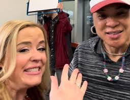 Lisa Boyer's Instagram, Twitter & Facebook