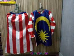 Bukaan leher yang memeri (stretchable) , senang dipakai dan kain yang sejuk. Baju Kurung Moden Jalur Gemilang Sempena Pertandingan Busana Kemerdekaan Peringkat Sekolah Programmer By Day Lifestyle Bloggger