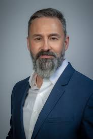 How To Fix Your LinkedIn Headshot — Kenneth Purdom Photography Video