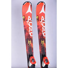 Laura moisl ist seit achteinhalb jahren die lebensgefaährtin von marcel hirscher. Kinderski Jugendski Atomic Redster Jr Marcel Hirscher Bend X Handmade Red Atomic Xte 7 Mardosport De