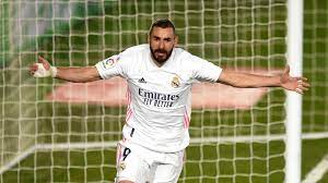 Welcome to the official facebook page of karim benzema. Real Madrid Zinedine Zidane Nennt Karim Benzema Den Besten Sturmer In Frankreichs Geschichte Goal Com