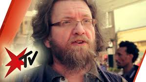 Samstagsspaziergang-Stern TV und die Grüne Stadtverordnete Barbara Domke  drehen in Cottbus.