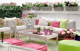 Pink home decor items for pink themed rooms or to accessorize. Bright Pink And Green Colors For Outdoor Home Decorating In Romantic Style