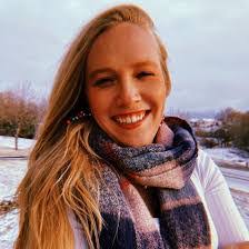 Karen Storie's Instagram, Twitter & Facebook