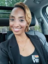 Denise Dampier's Instagram, Twitter & Facebook