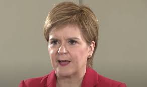 Nicola sturgeon pulled out of a conference because steve bannon was invited, and people are praising her. Jqtt1ydjnerbxm