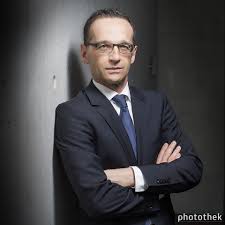 Reuters th eu struck the deal with turkey after a surge of refugees from syria and iraq caused a crisis in europe in 2015. Heiko Maas Business Portrait Portrait Fotografie