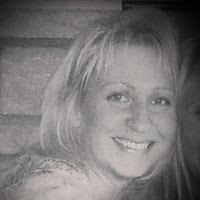 20+ "Julia Karner" profiles