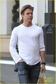 Résultat de recherche d'images pour "hot guy"