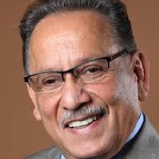 Former Oakland leader Ignacio De La Fuente back in spotlight