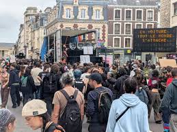 Photo Vidéo. Sound-systems et danseurs dans les rues de Rouen ... - Actu.fr