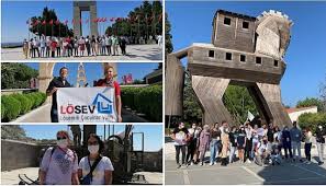 Caro Canakkale Bolgesel Turist Rehberleri Odasi