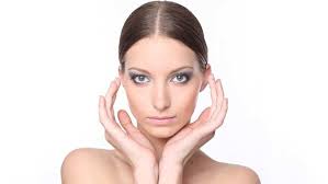 Sapukan pada muka sebelum tidur. 4 Cara Melicinkan Kulit Muka Yang Anda Kena Tahu