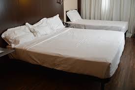 Letto a tre piazze (translation: Letto A 3 Piazze