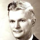 Frasi di Raymond Mortimer: le migliori solo su Frasi Celebri .it