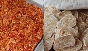 Sambal goreng tempe teri nikmat disajikan bersama nasi hangat untuk hidangan makan malam. Buat Sambal Tempe Sebulan Kekal Rangup Ni Tipnya Kena Follow Keluarga