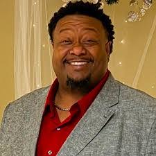 Carolyn Sumrall's Instagram, Twitter & Facebook