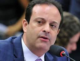 Pré-candidato ao Senado, André Moura defende prisão perpétua para  feminicídio