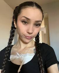 Lexi Poll - Free nude pics, galleries & more at Babepedia