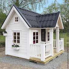 A 2019 study found that kids who spent the least amount of time make homemade playdough and bring it outside. Detskij Igrovoj Domik Amerikanskaya Mechta Zakazat Na Yarmarke Masterov C974bru Elementy Interera Kaluga Play Houses Build A Playhouse Backyard
