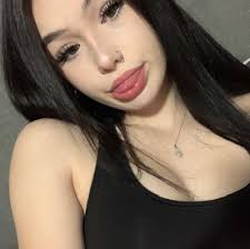 Breanna King's Instagram, Twitter & Facebook