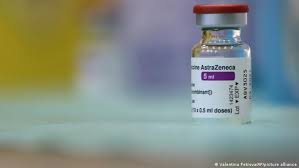 Meski efektivitasnya tampak lebih rendah dibandingkan vaksin mrna. Mehrere Lander Stoppen Impfungen Mit Astrazeneca Vakzin Aktuell Welt Dw 11 03 2021
