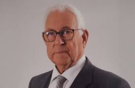 Morreu o odontopediatra David Casimiro de Andrade, professor da FMDUP